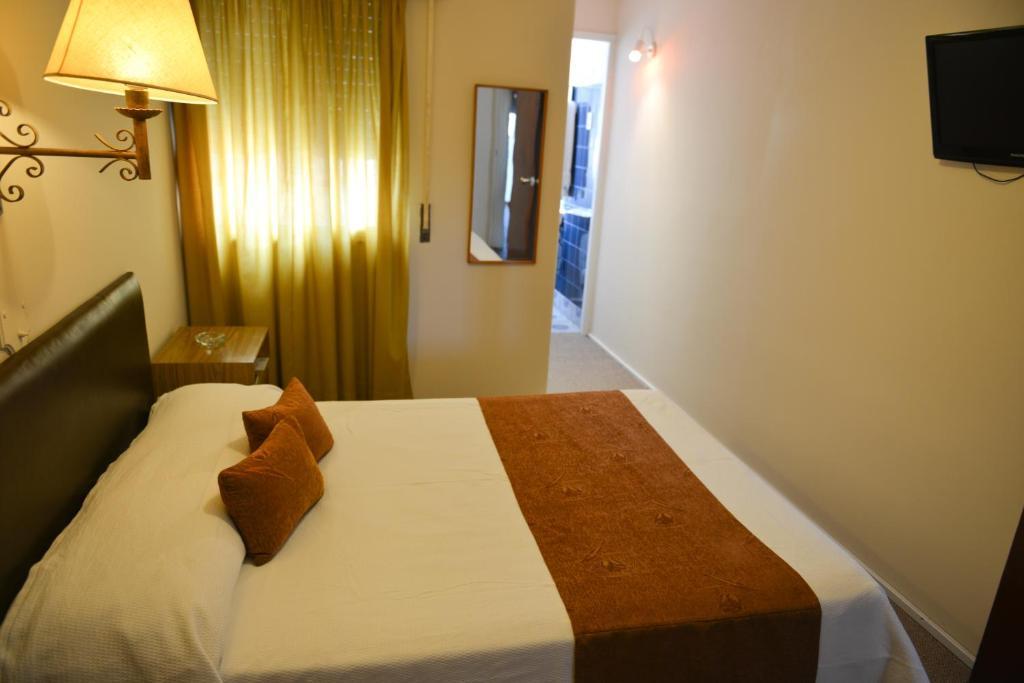Hotel Los Cedros Salto Luaran gambar